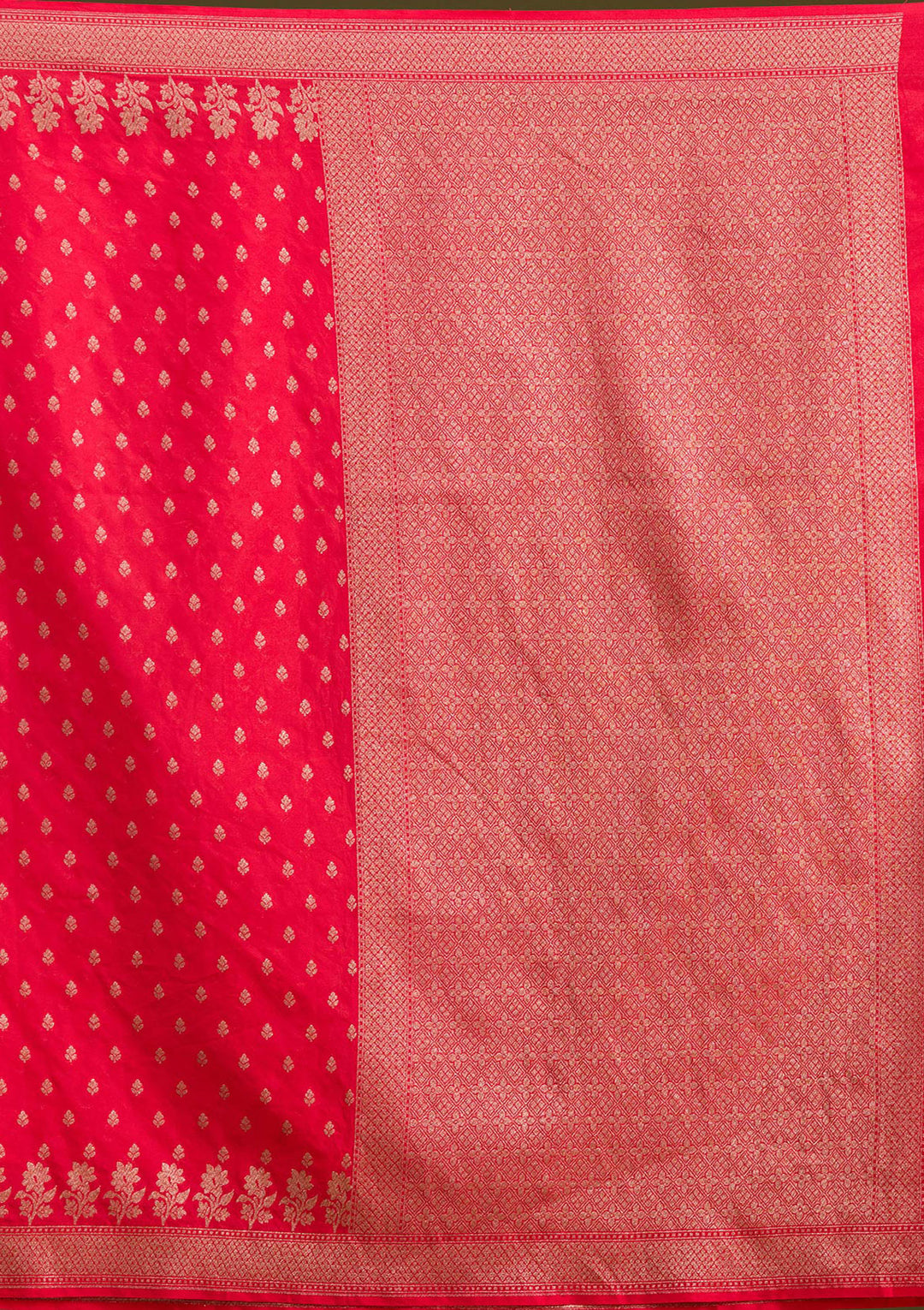 Magenta Pink Georgette Buti Gold Zariwork Saree With Matching Blouse Piece