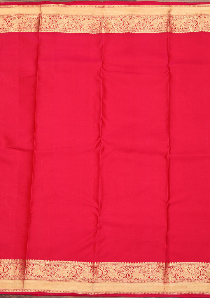Red Silk Jaal Gold Zariwork Saree With Matching Blouse Piece