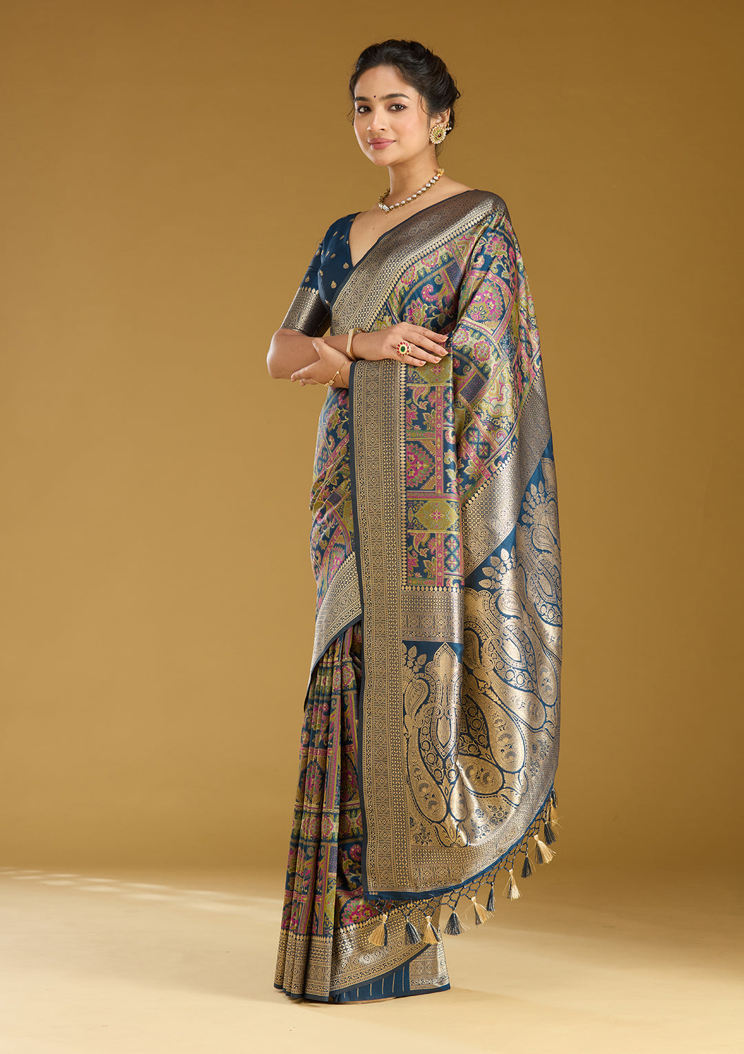 Peacock Blue Silk Jaal Printed Saree With Matching Blouse Piece
