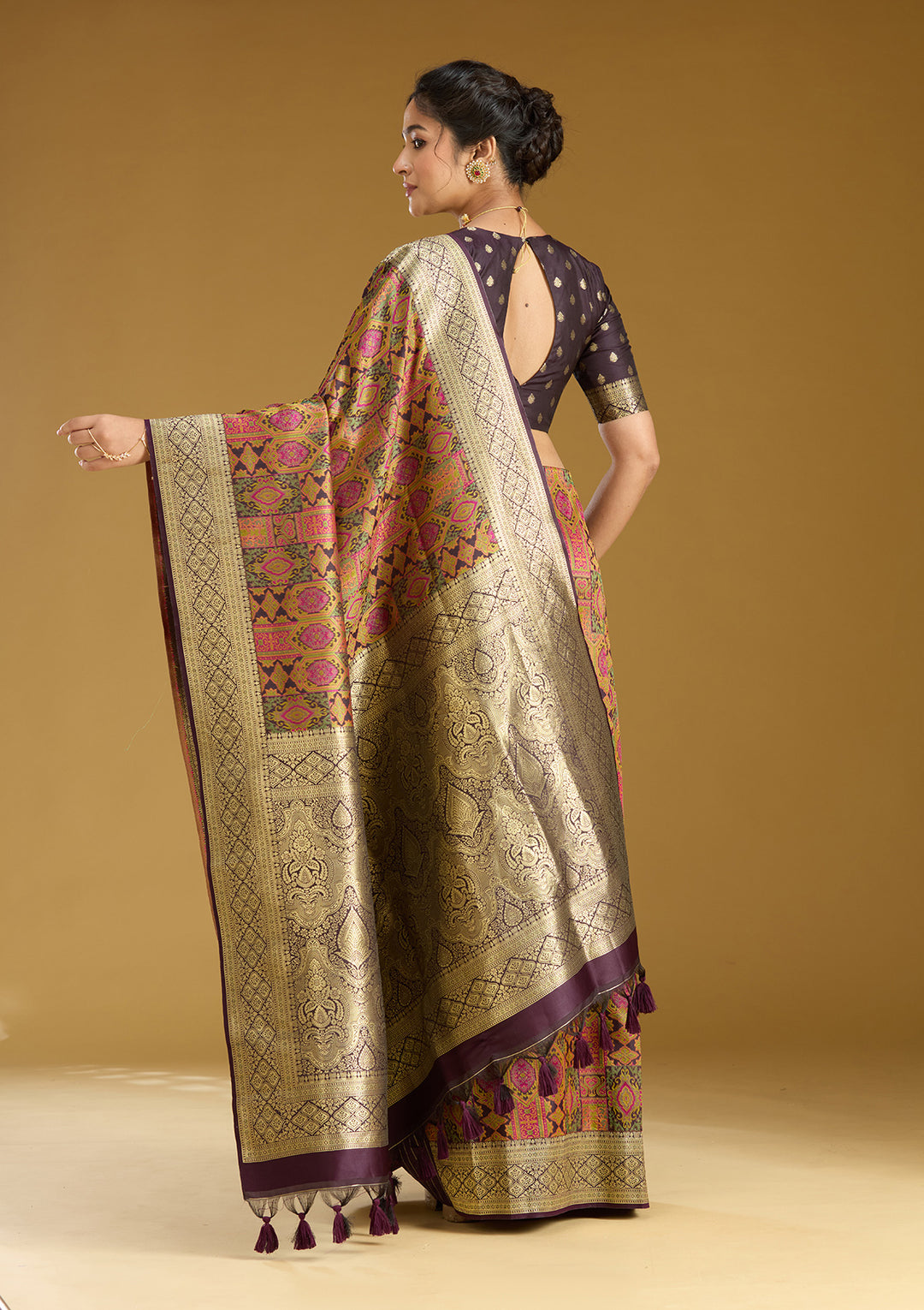Black Silk Jaal Printed Saree With Matching Blouse Piece