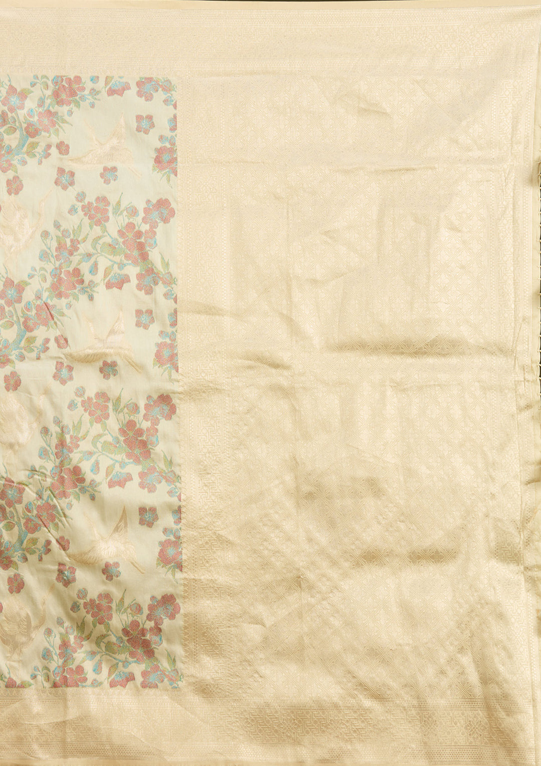 Cream Silk Jaal Printed Saree With Matching Blouse Piece