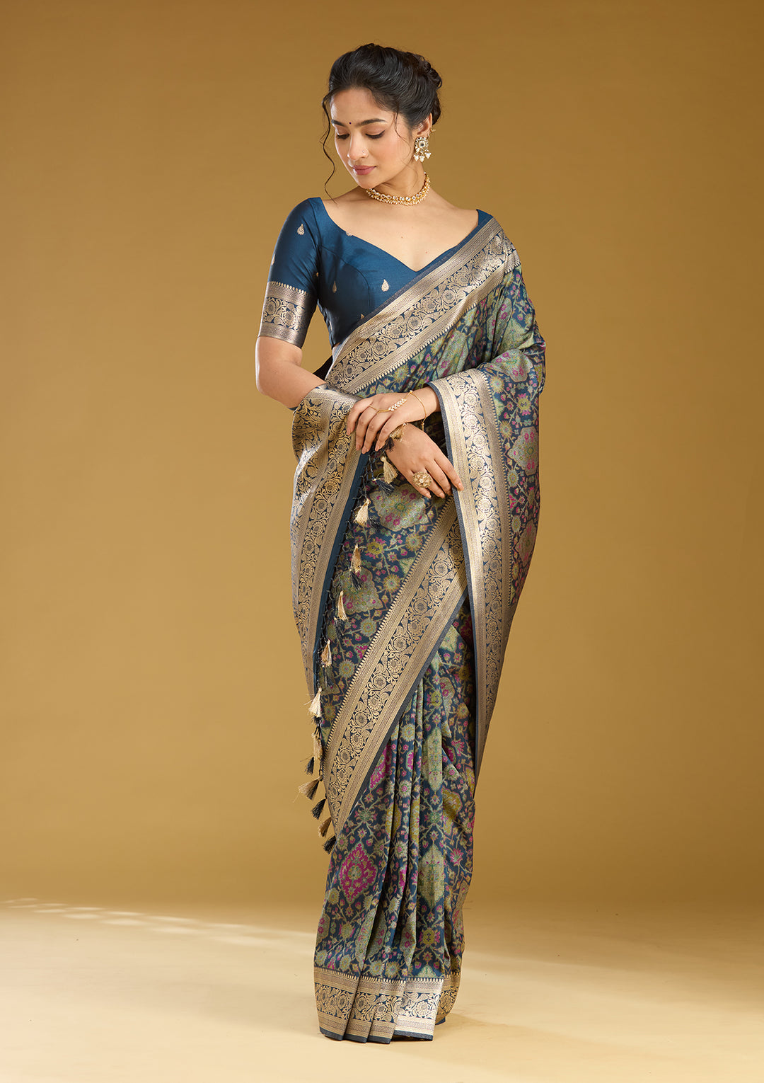 Peacock Blue Silk Jaal Printed Saree With Matching Blouse Piece