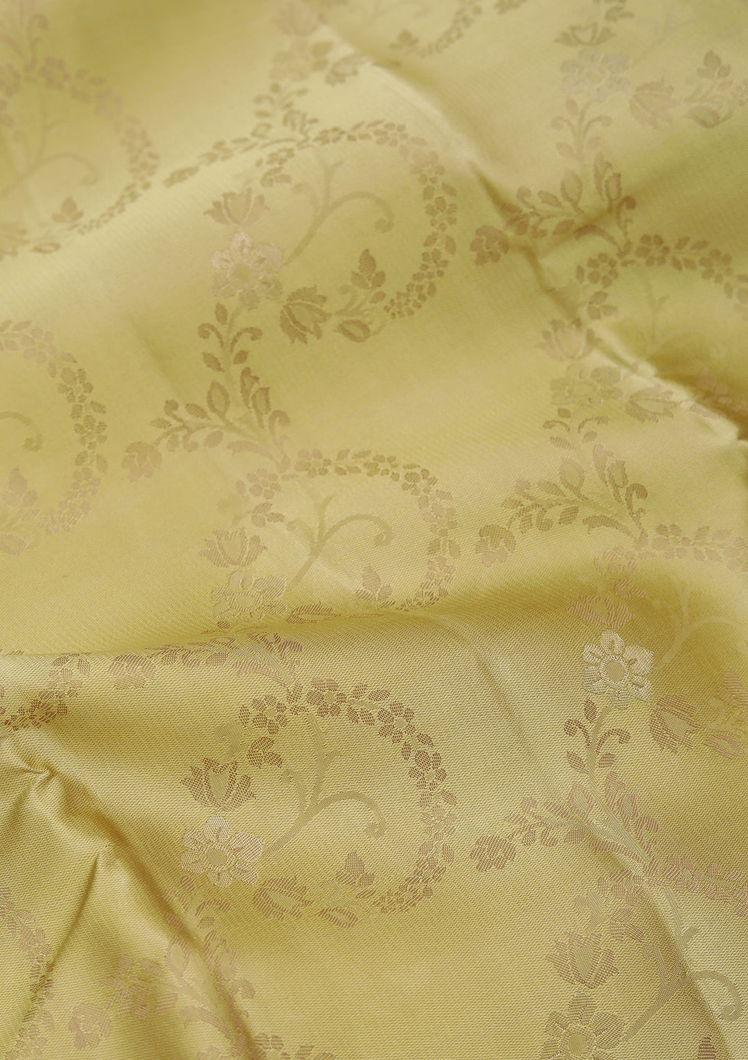 Mehendi Pure Silk Jaal Zariwork Saree With Matching Blouse Piece