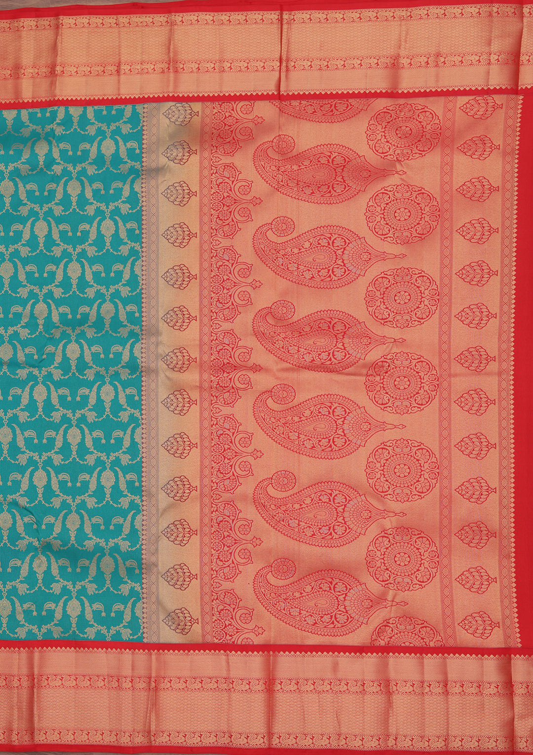Peacock Green Pure Silk Jaal Zariwork Saree With Matching Blouse Piece