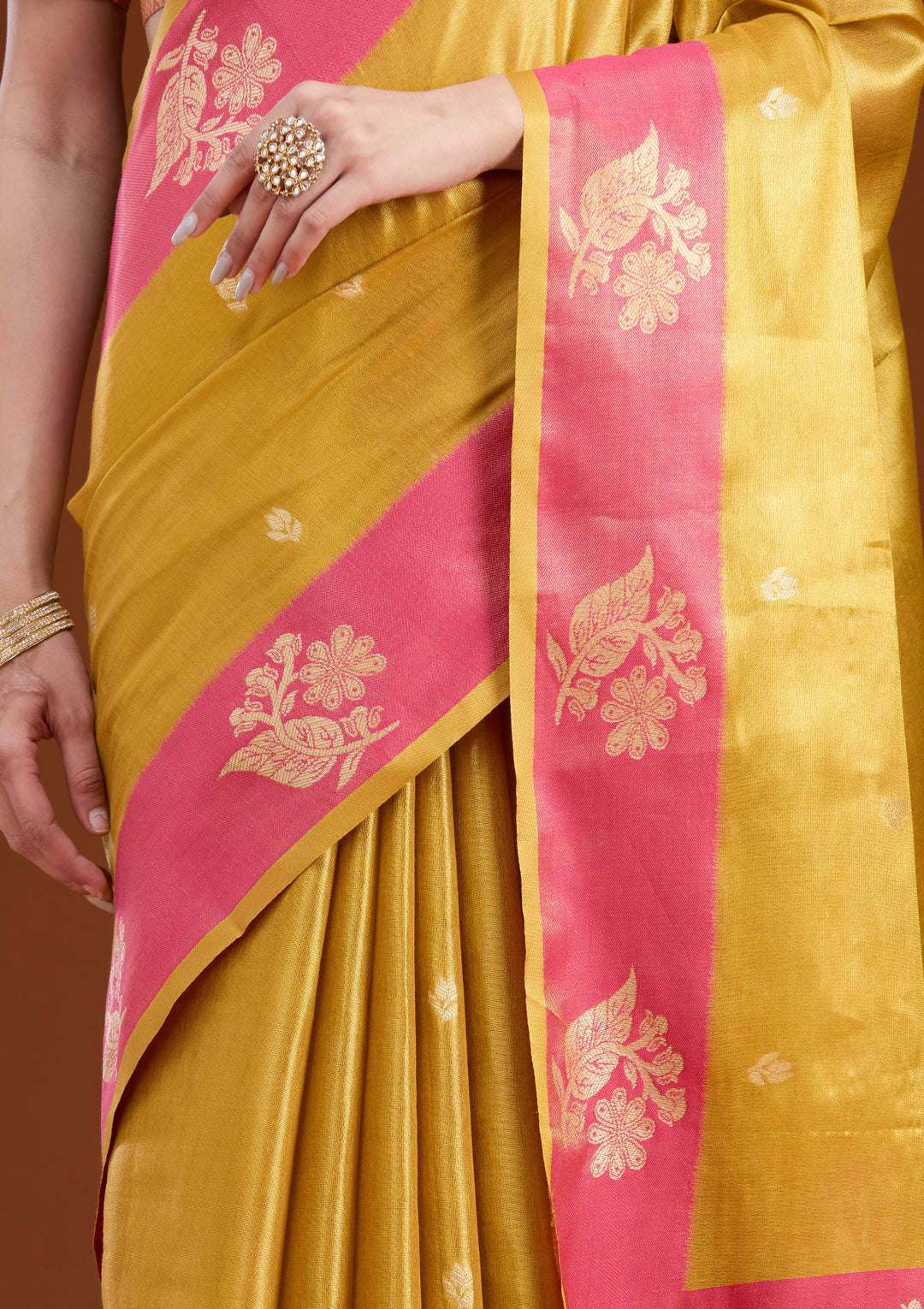Gold Silk Buti Gold Zariwork Saree With Matching Blouse Piece
