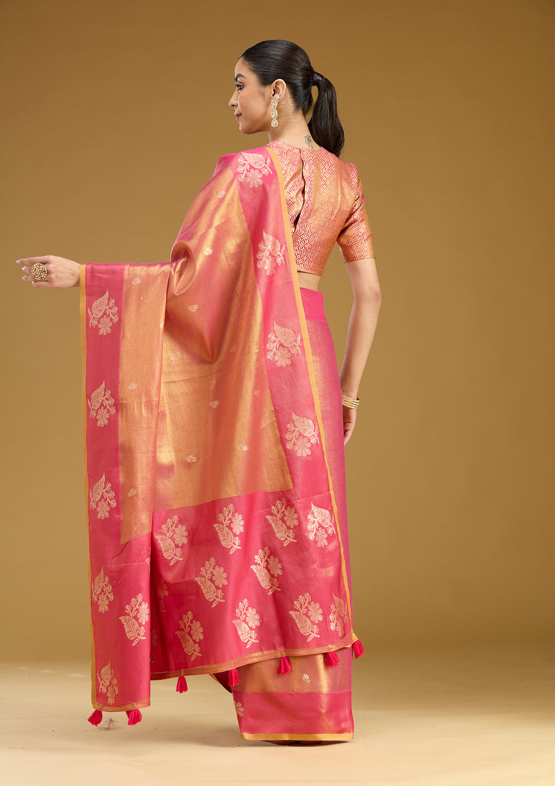 Onion Pink Silk Buti Gold Zariwork Saree With Matching Blouse Piece