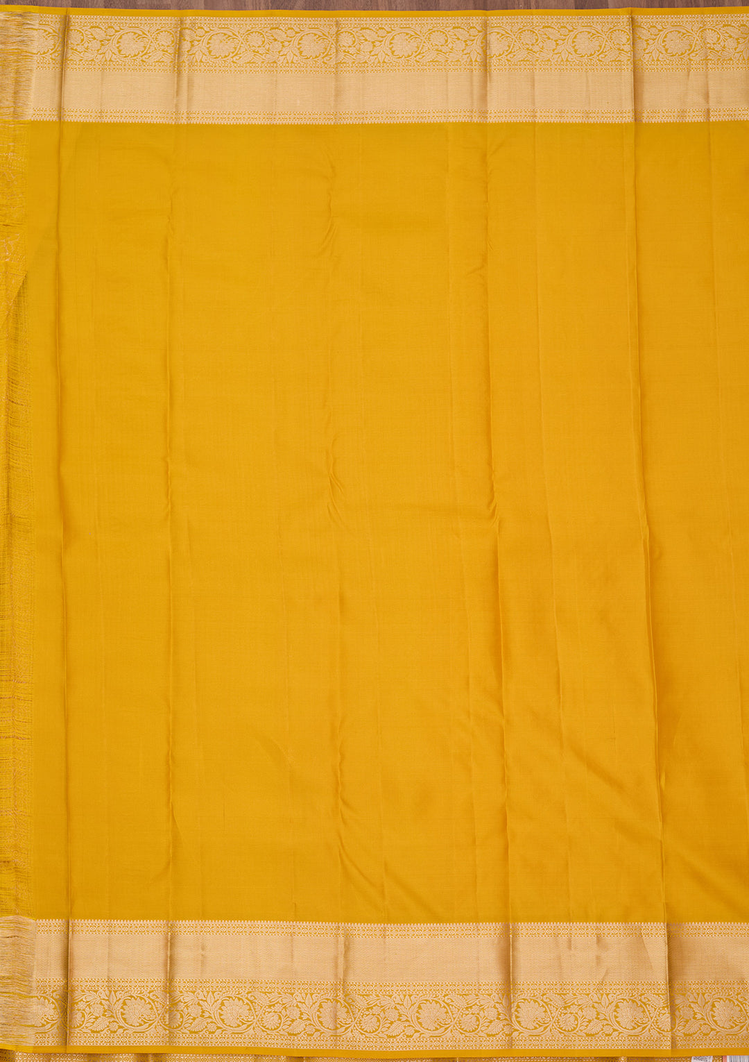 Yellow Pure Silk Jaal Silver Zariwork Saree With Matching Blouse Piece