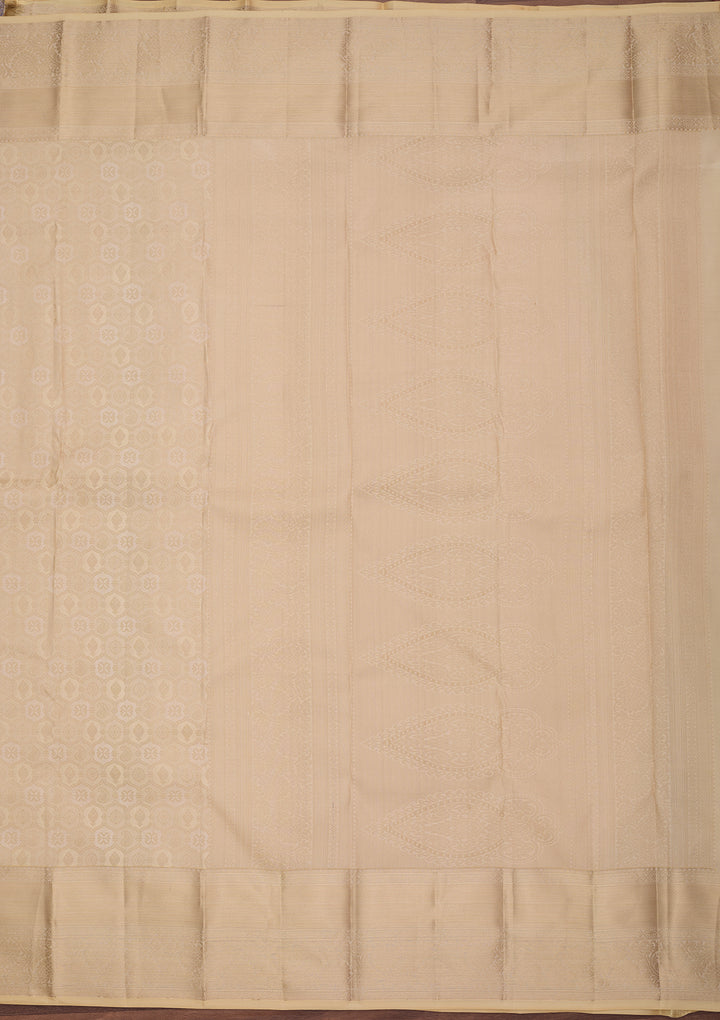 Cream Silk Jaal Silver Zariwork Saree With Matching Blouse Piece