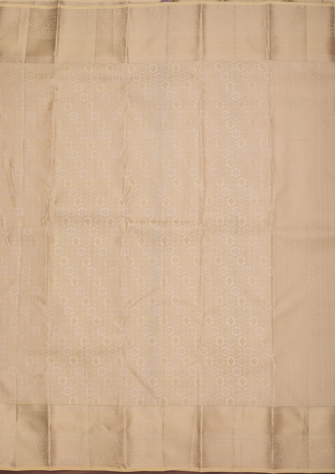 Cream Silk Jaal Silver Zariwork Saree With Matching Blouse Piece