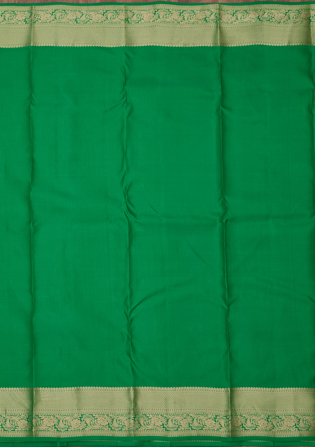 Green Silk Jaal Gold Zariwork Saree With Matching Blouse Piece