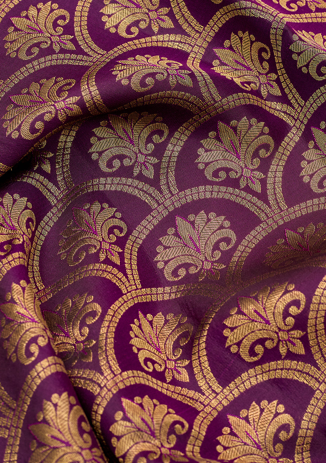 Purple Silk Jaal Gold Zariwork Saree With Matching Blouse Piece