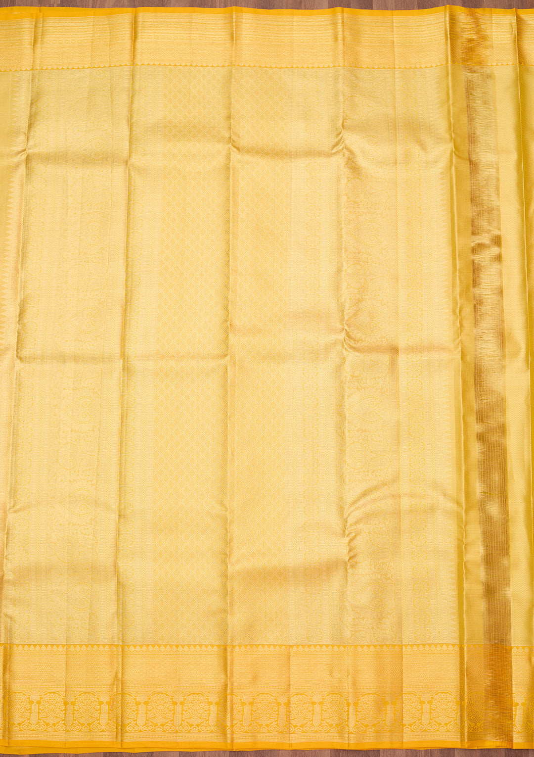 Gold Silk Jaal Gold Zariwork Saree With Matching Blouse Piece