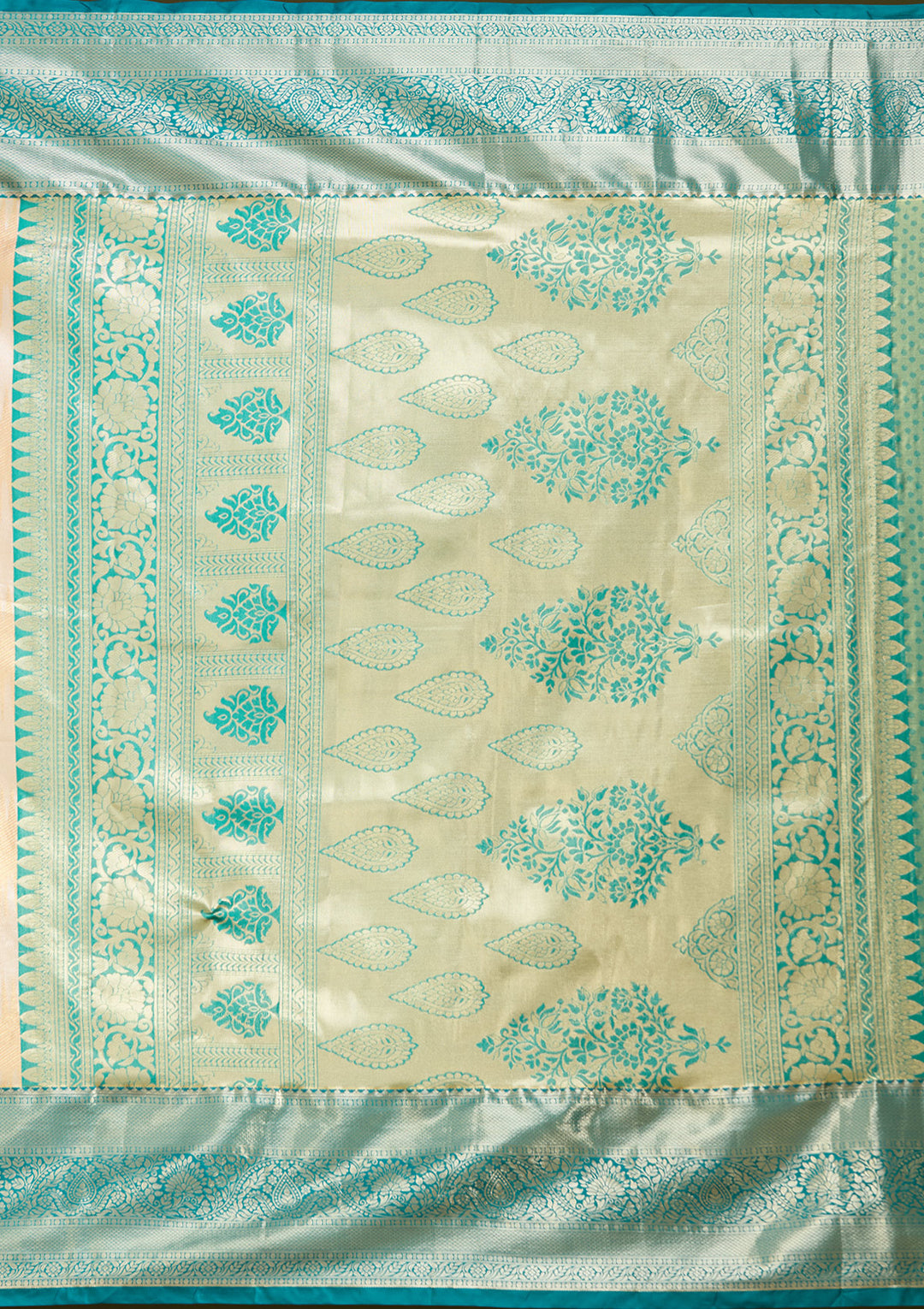 Gold Silk Jaal Gold Zariwork Saree With Matching Blouse Piece