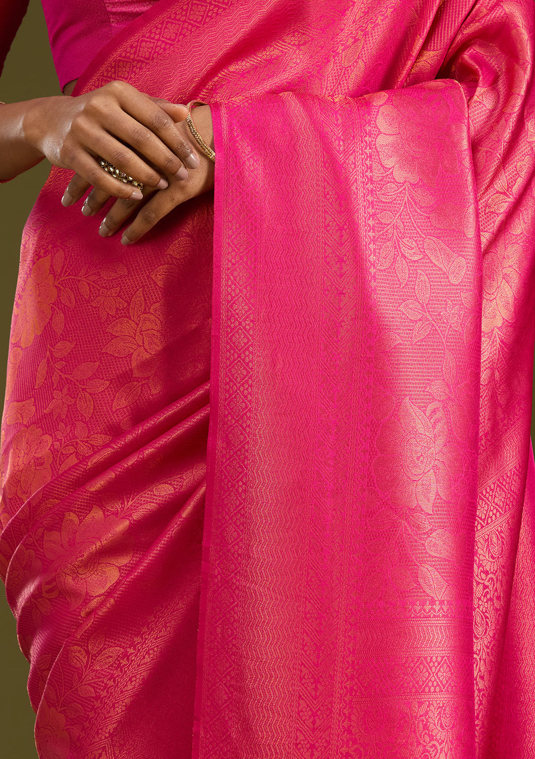 Magenta Pink Silk Jaal Gold Zariwork Saree With Matching Blouse Piece