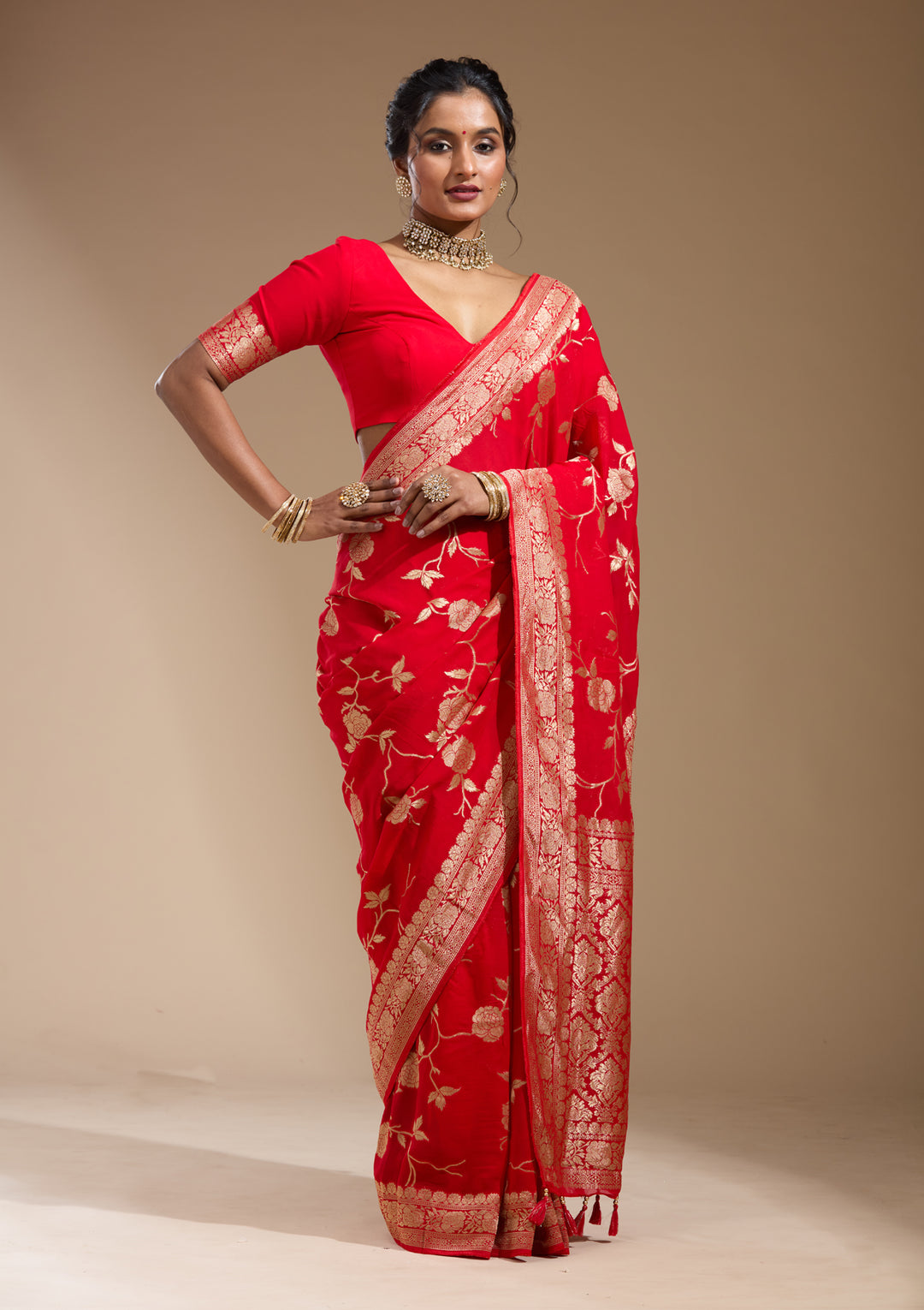 Red Georgette Jaal Gold Zariwork Saree With Matching Blouse Piece