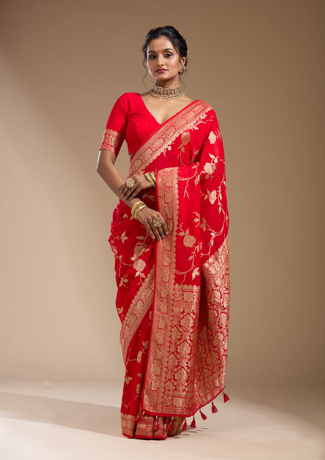 Red Georgette Jaal Gold Zariwork Saree With Matching Blouse Piece