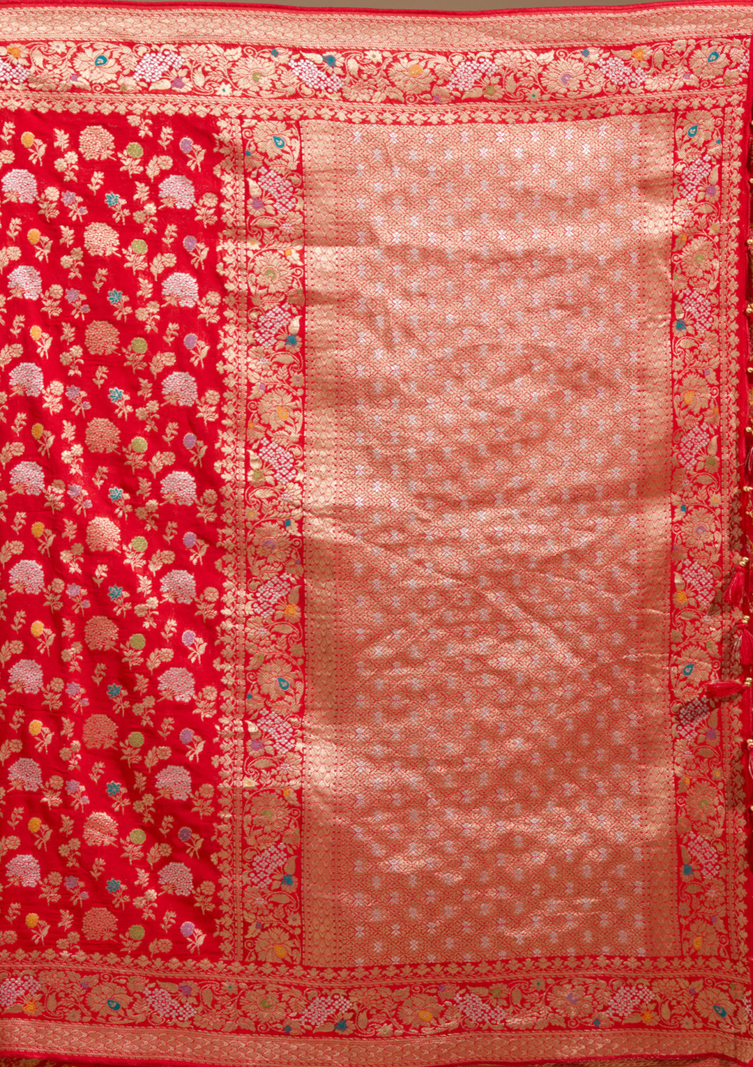 Red Georgette Jaal Gold Zariwork Saree With Matching Blouse Piece
