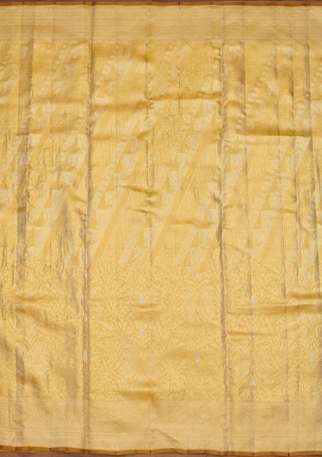 Gold Silk Jaal Gold Zariwork Saree With Matching Blouse Piece