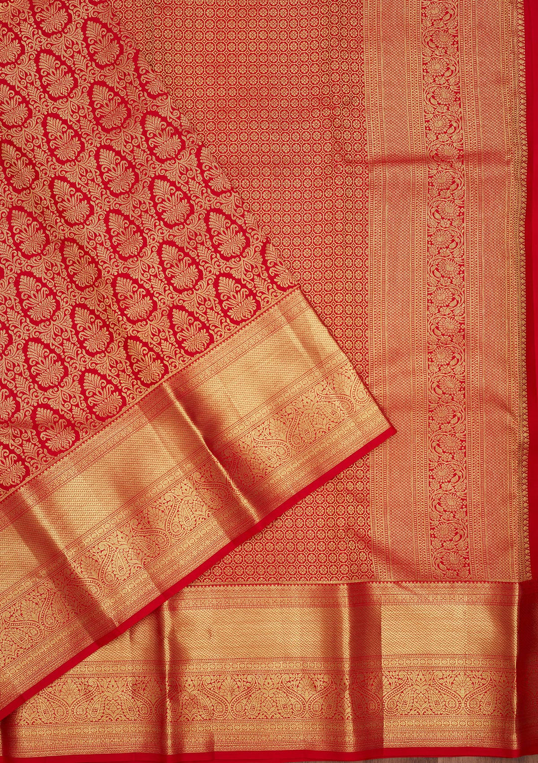 Red Silk Jaal Gold Zariwork Saree With Matching Blouse Piece