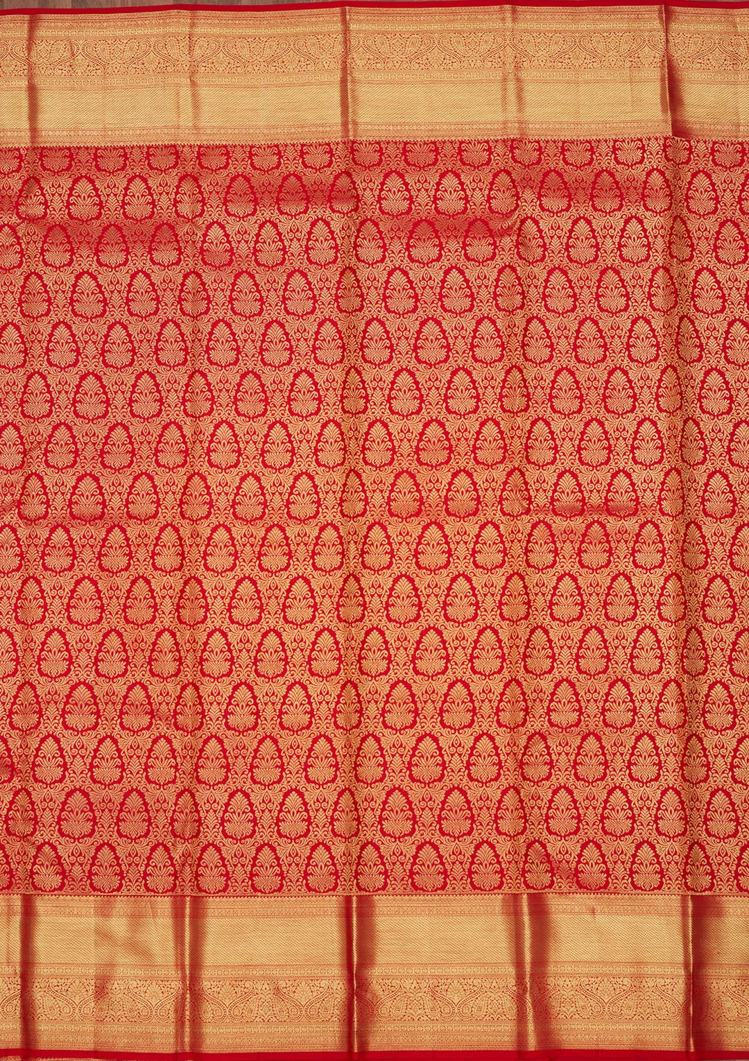 Red Silk Jaal Gold Zariwork Saree With Matching Blouse Piece