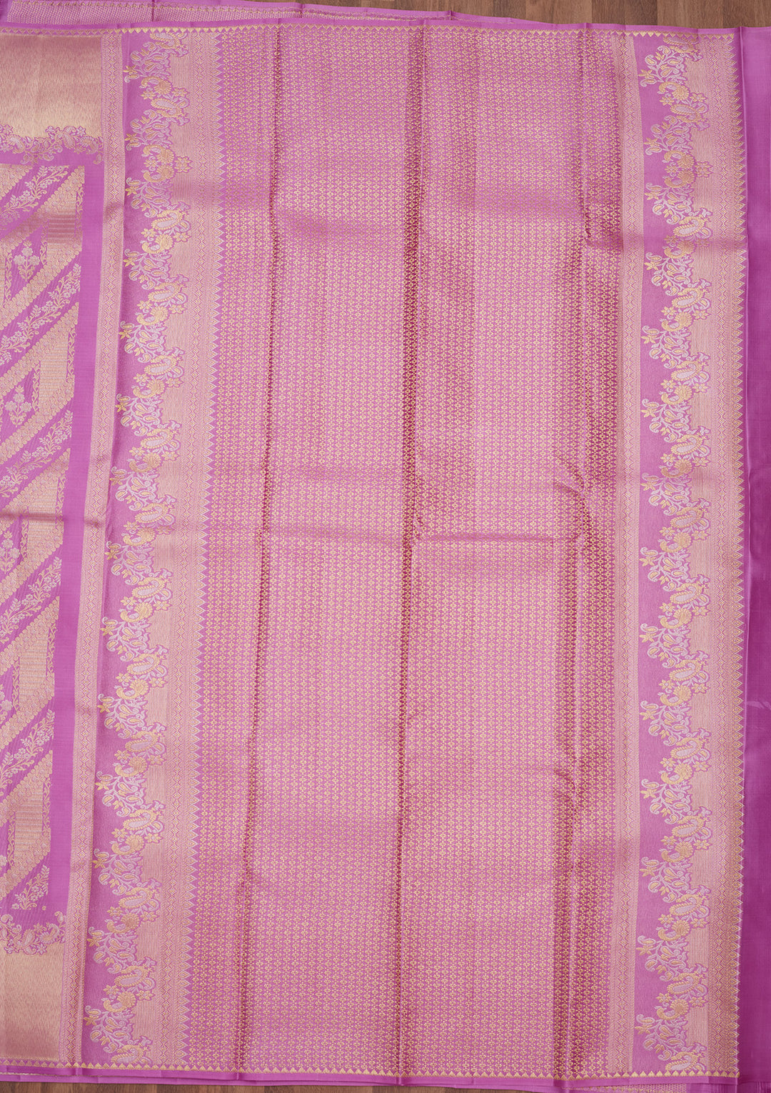 Lavender Silk Jaal Gold Zariwork Saree With Matching Blouse Piece