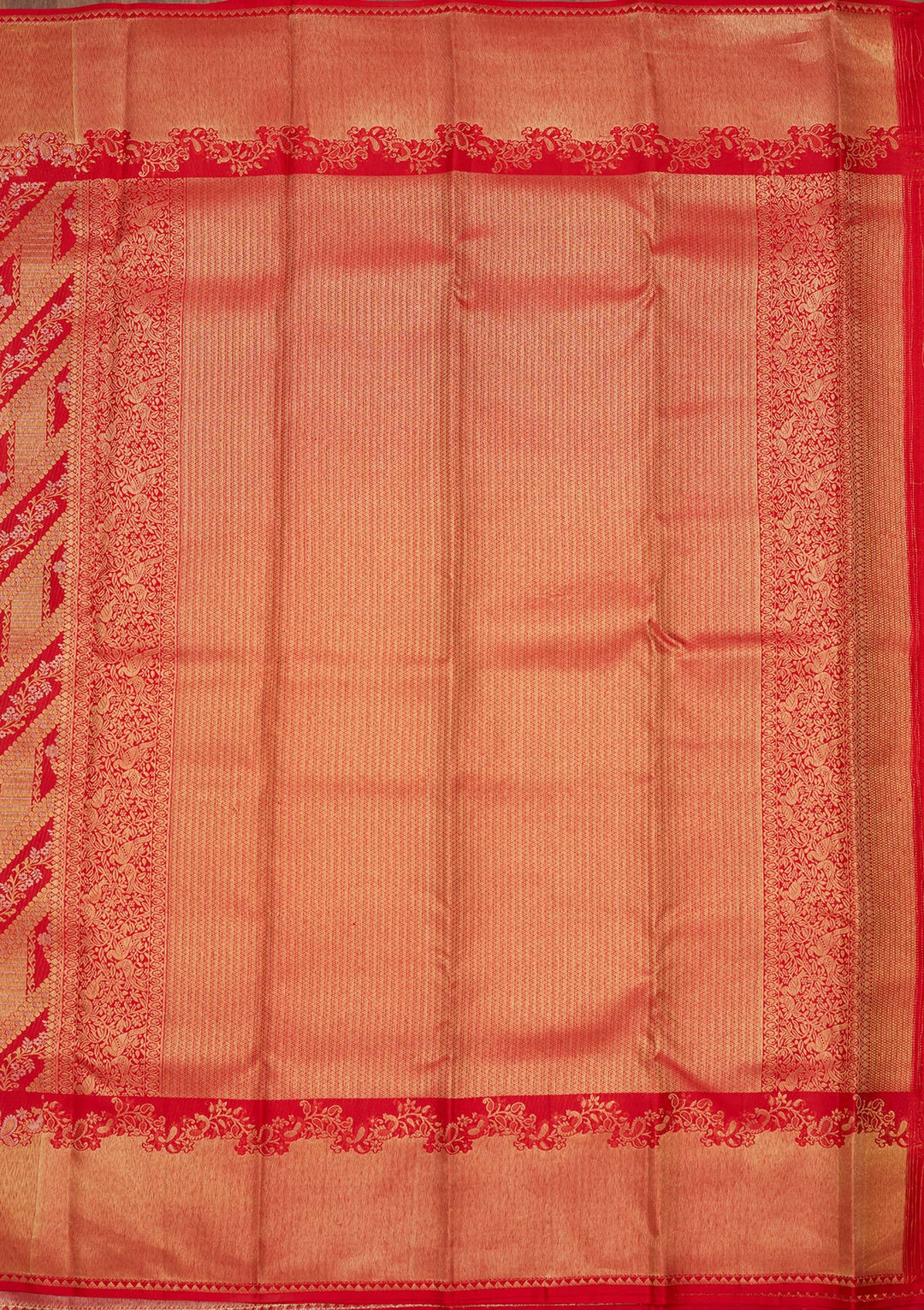 Red Silk Jaal Gold Zariwork Saree With Matching Blouse Piece