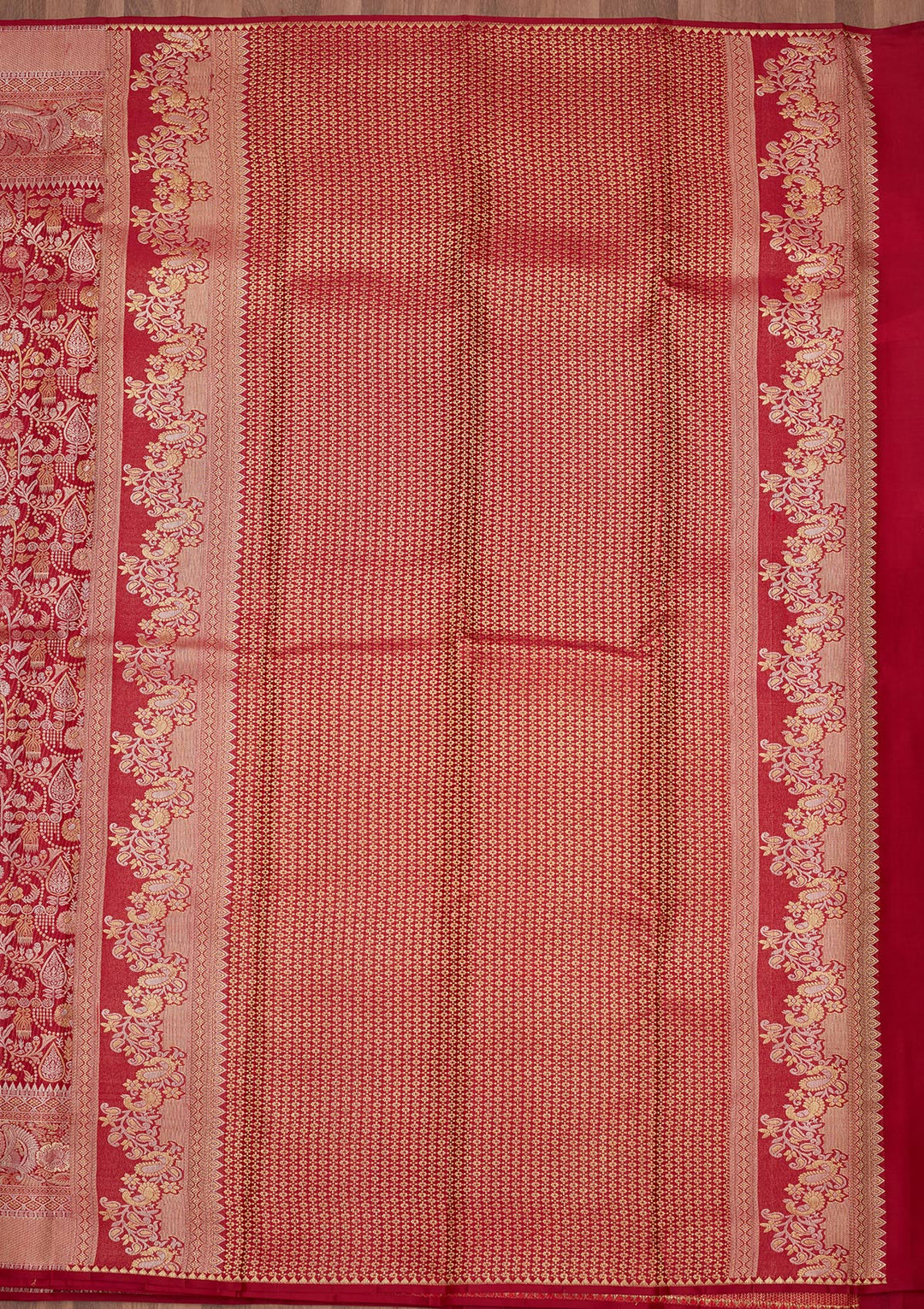 Maroon Silk Jaal Gold Zariwork Saree With Matching Blouse Piece