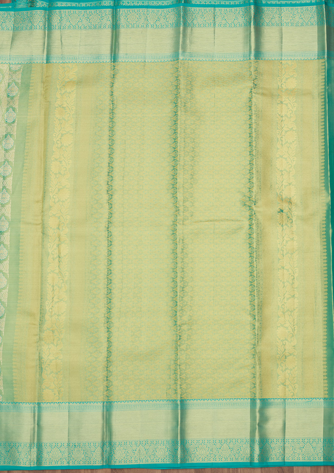 Sea Green Silk Jaal Gold Zariwork Saree With Matching Blouse Piece