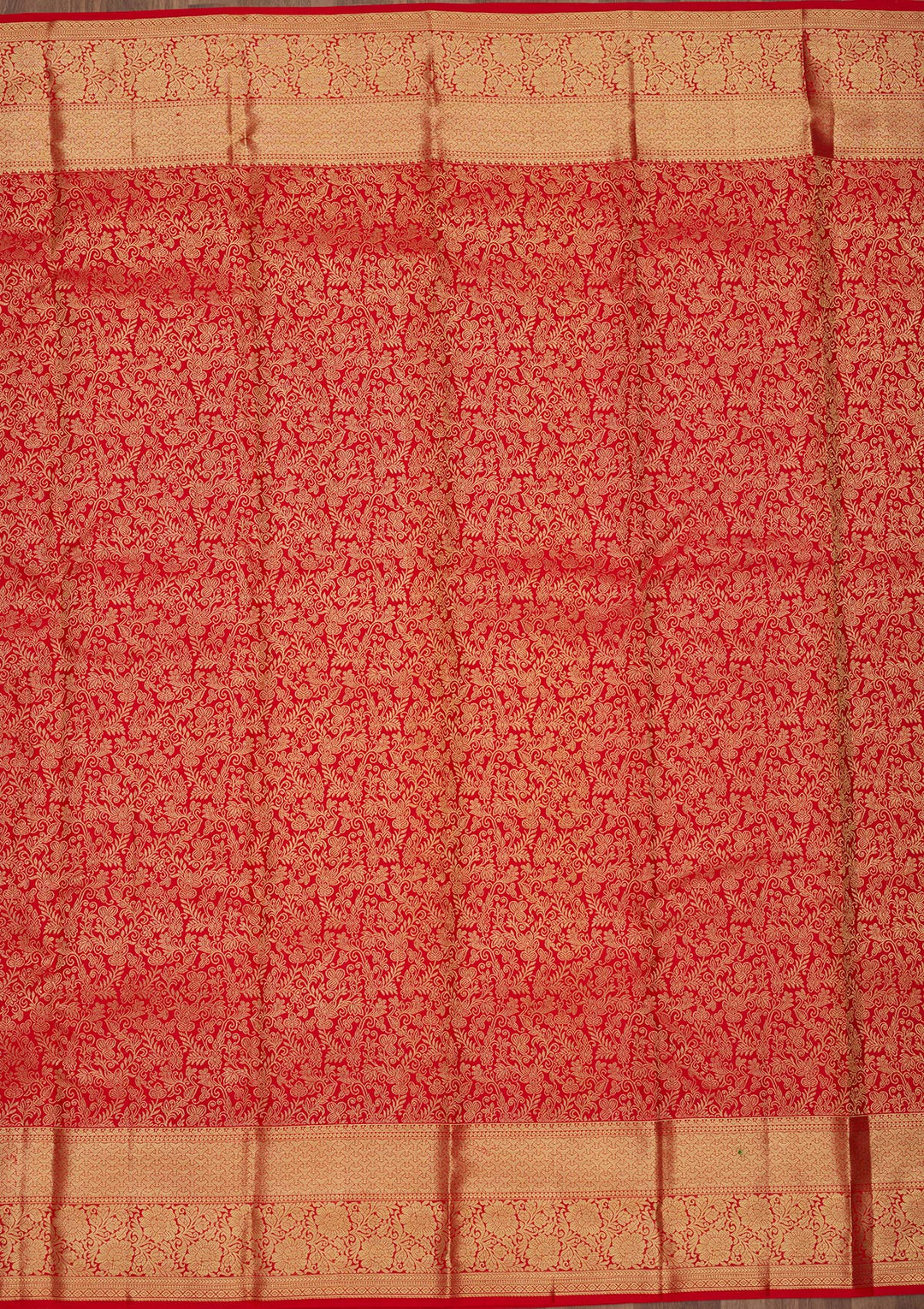 Red Silk Jaal Gold Zariwork Saree With Matching Blouse Piece