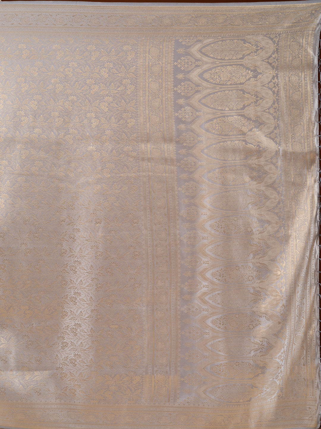 Light Grey Silk Jaal Saree With Matching Blouse Piece