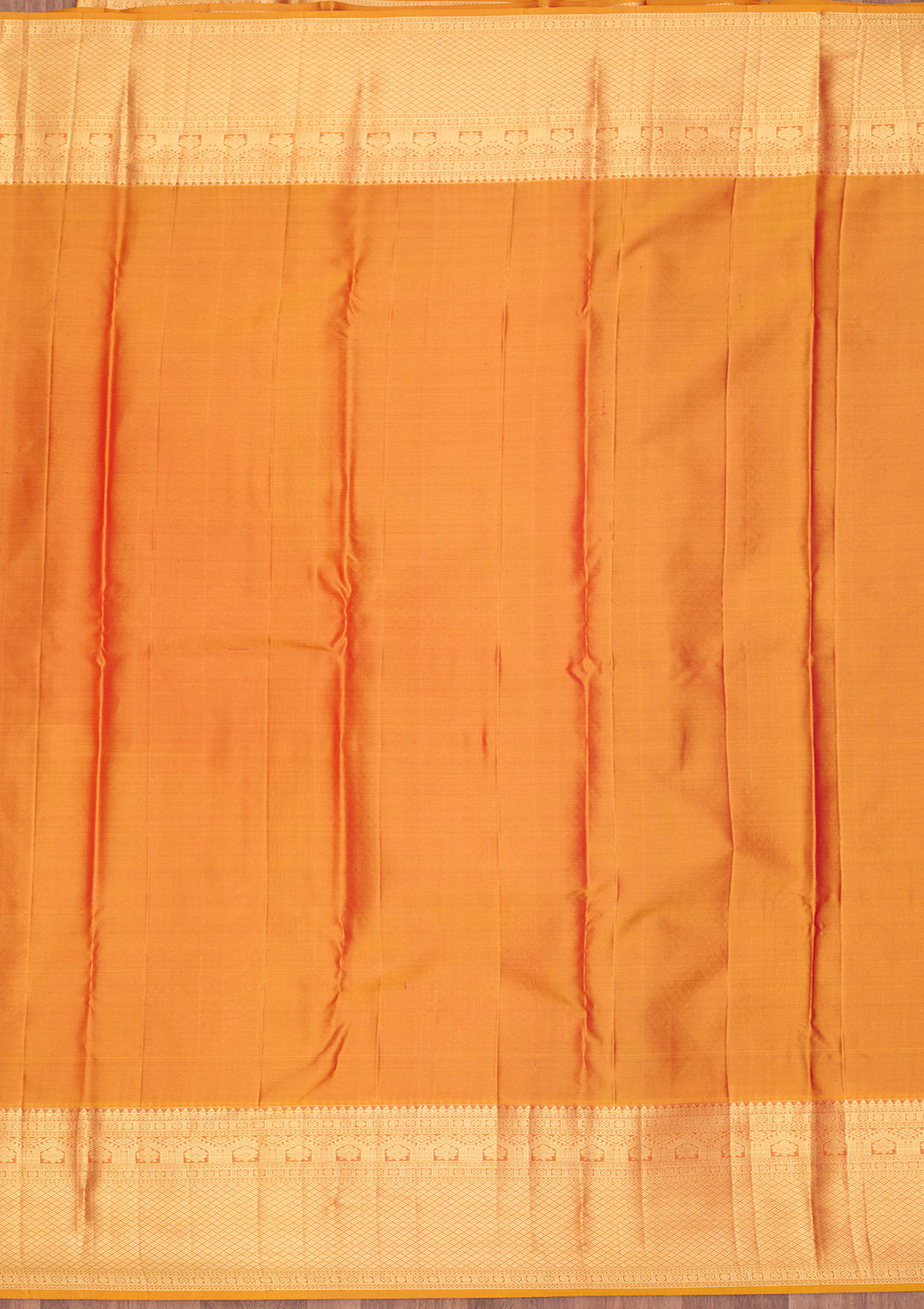 Wine Silk Checks Saree With Matching Blouse Piece