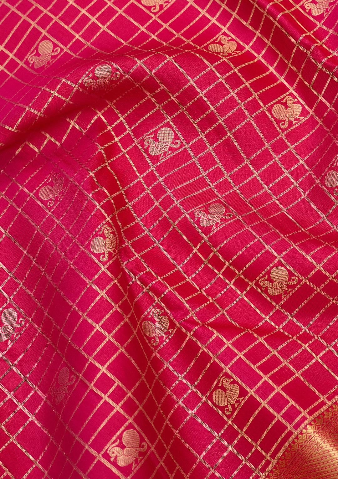 Rani Pink Silk Checks Saree With Matching Blouse Piece