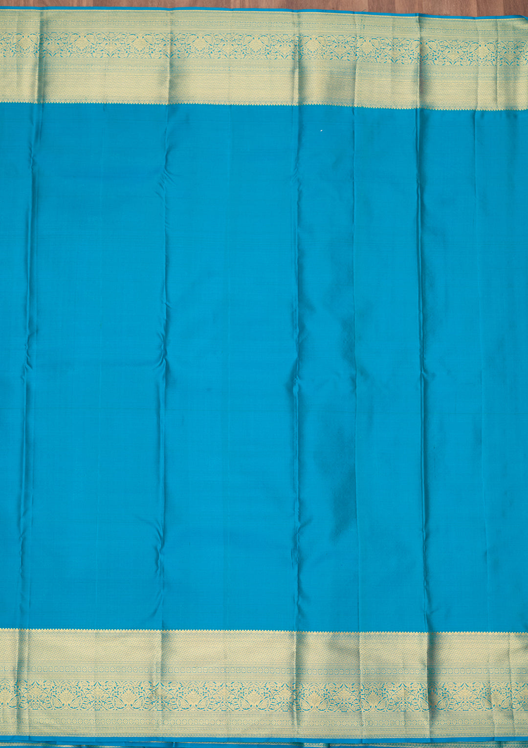 Turquoise Blue Silk Checks Saree With Matching Blouse Piece