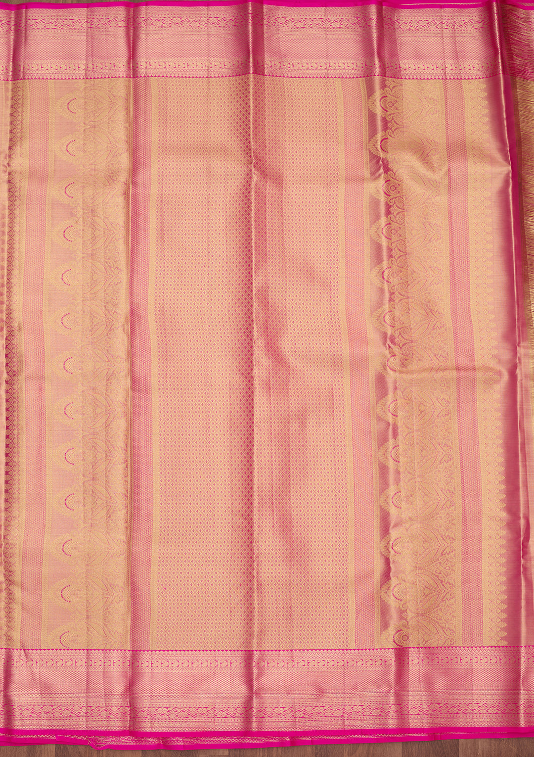 Pink Silk Jaal Saree With Matching Blouse Piece