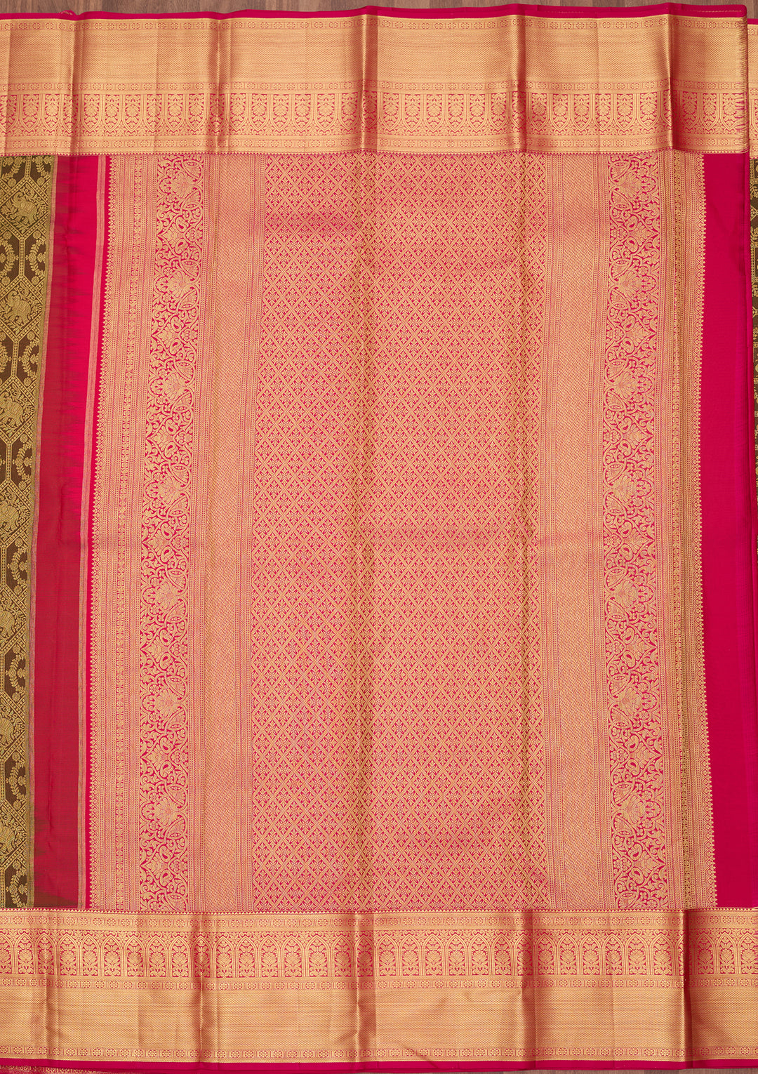 Mehendi Dharmavaram Pure Silk Saree