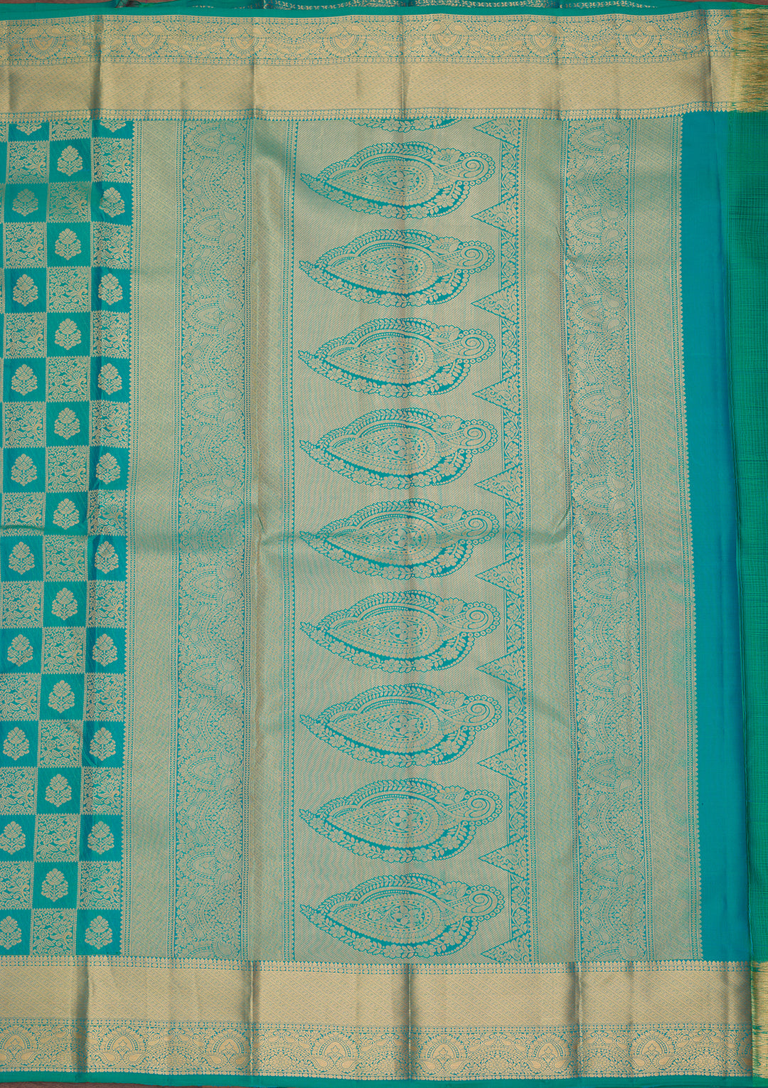 Rama Green Silk Checks Saree With Matching Blouse Piece