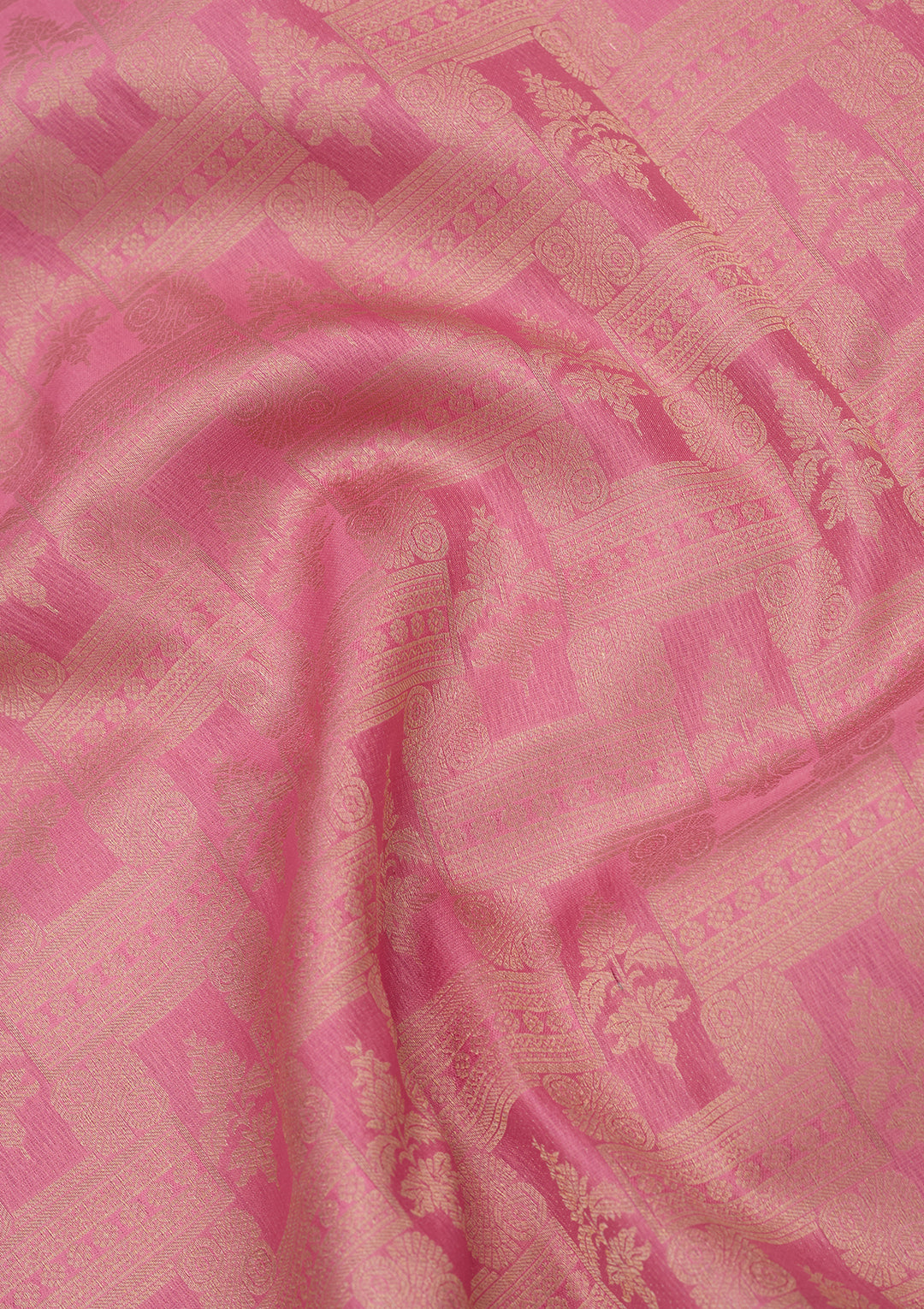 Pink Silk Checks Saree With Matching Blouse Piece
