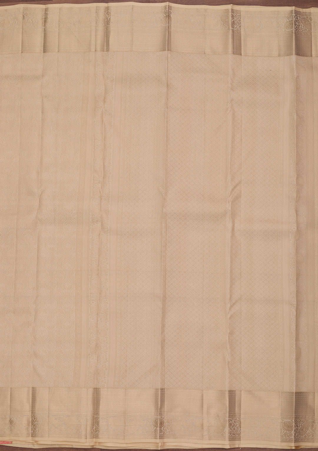 Cream Silk Jaal Saree With Matching Blouse Piece