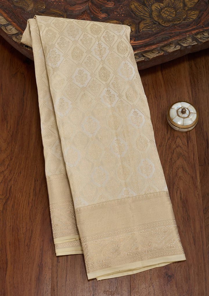 Cream Silk Checks Saree With Matching Blouse Piece