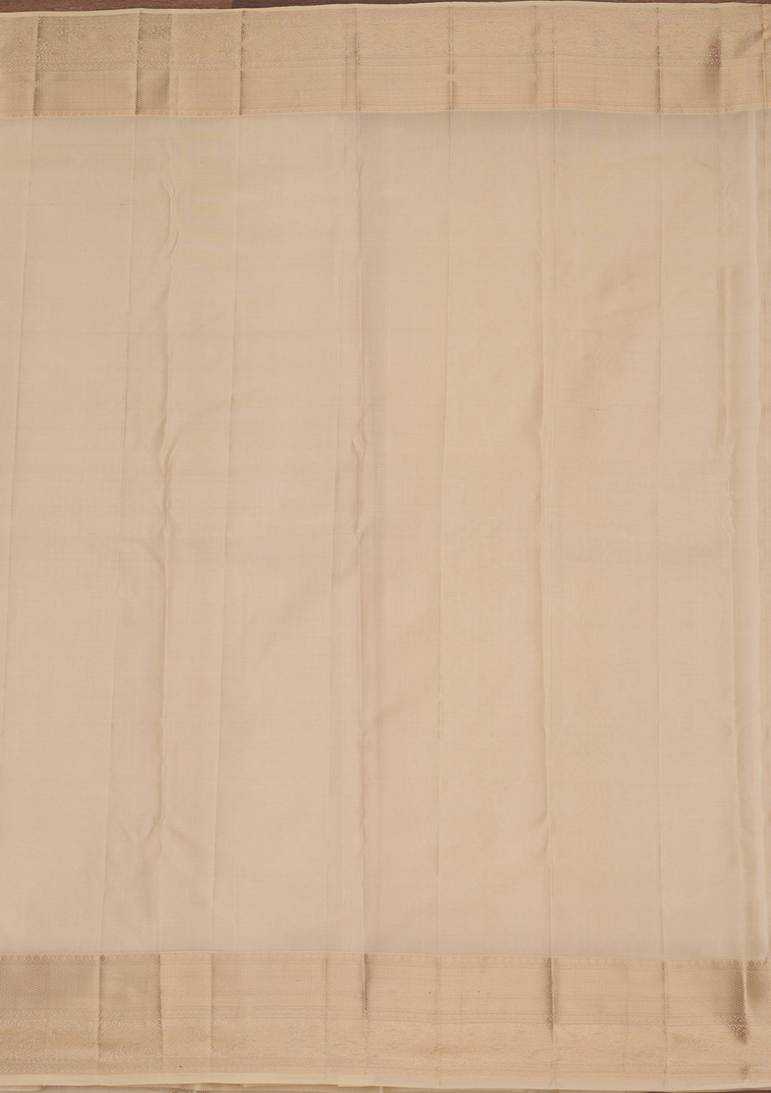 Cream Silk Checks Saree With Matching Blouse Piece