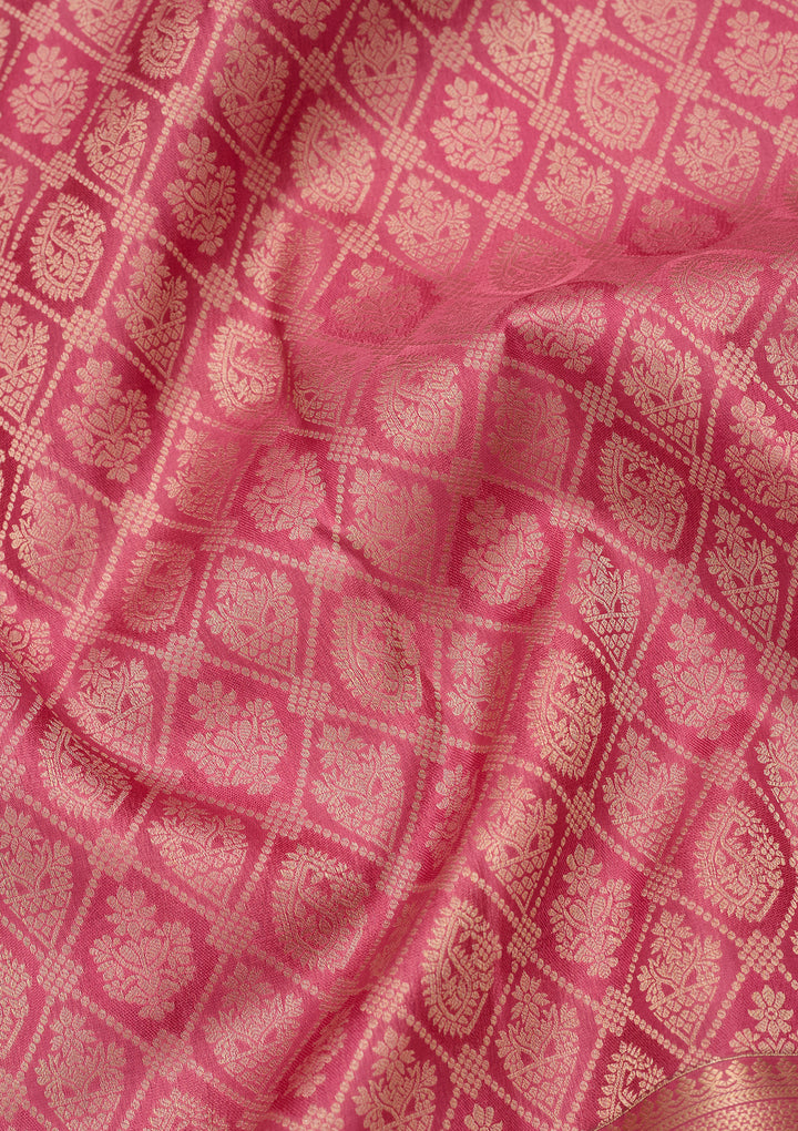 Onion Pink Silk Checks Saree With Matching Blouse Piece