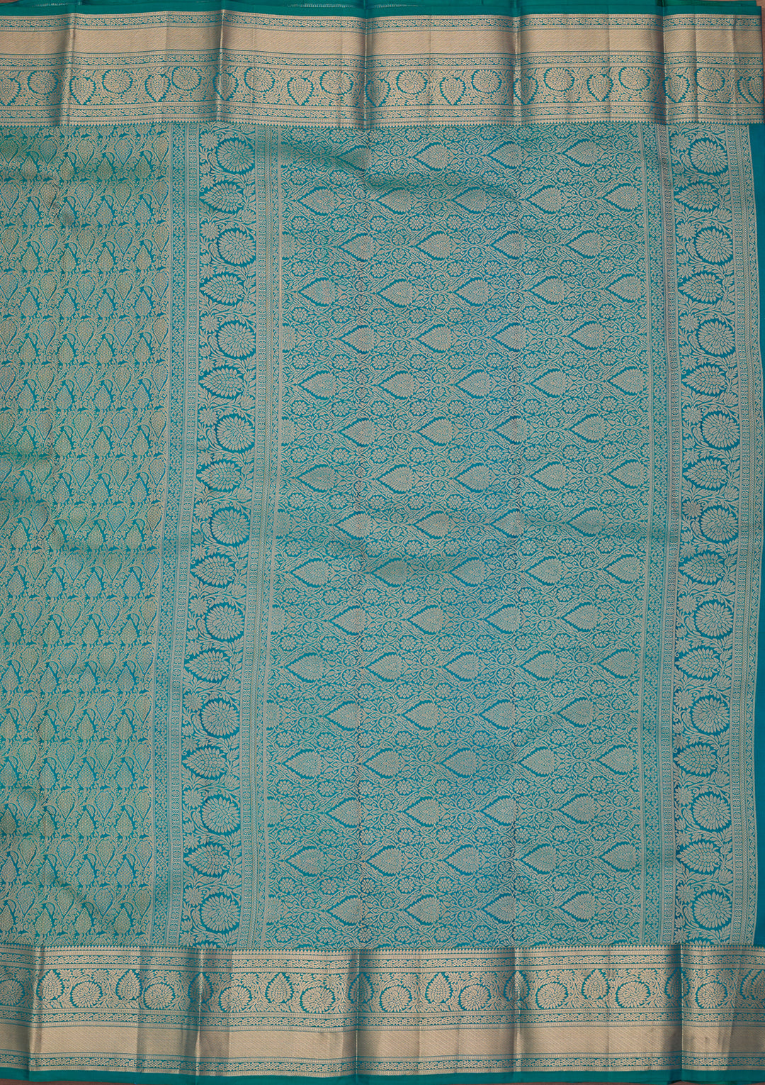 Peacock Green Silk Jaal Saree With Matching Blouse Piece