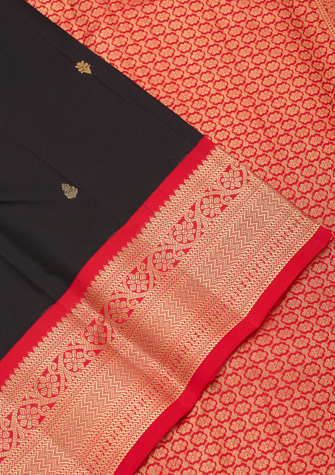 Black Silk Buti Saree With Matching Blouse Piece