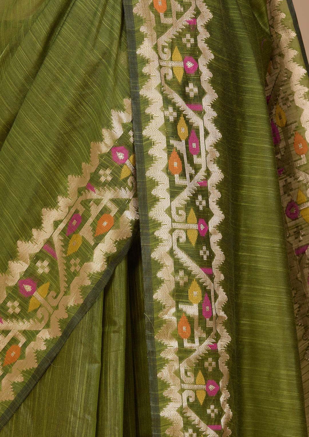 Mehendi Green Silk Plain Saree With Matching Blouse Piece