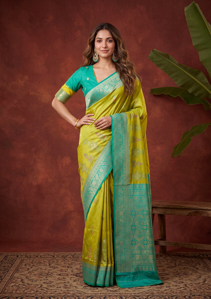 Parrot Green Art Silk Patola Jaal Saree With Matching Blouse Piece
