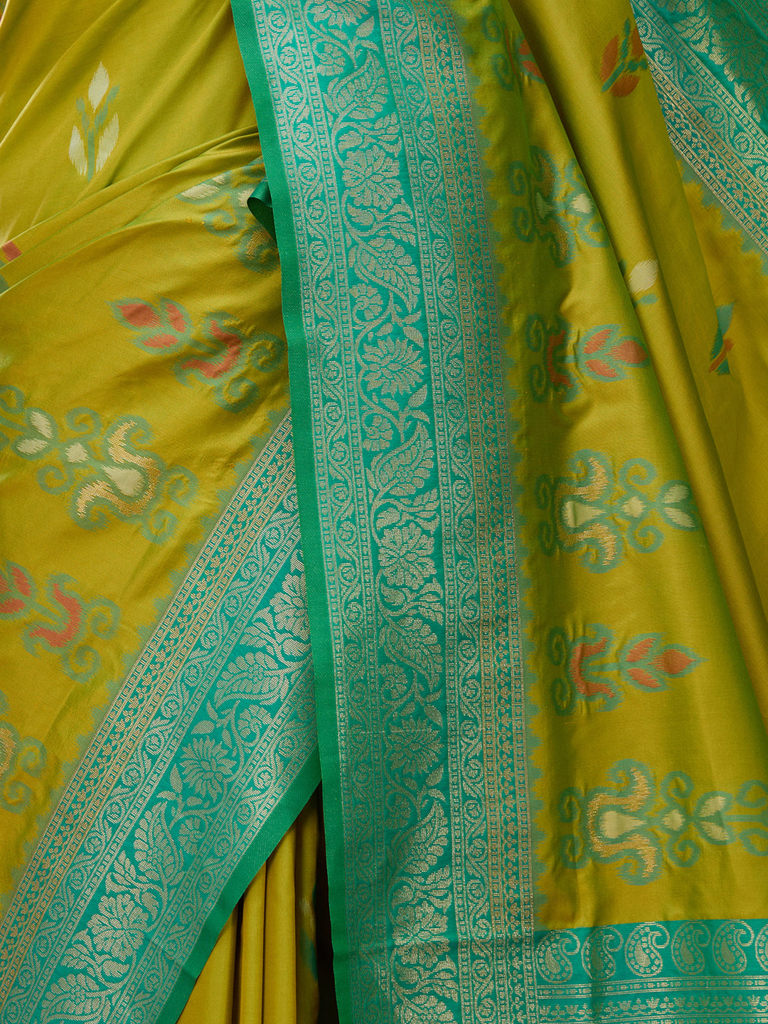 Parrot Green Art Silk Patola Jaal Saree With Matching Blouse Piece