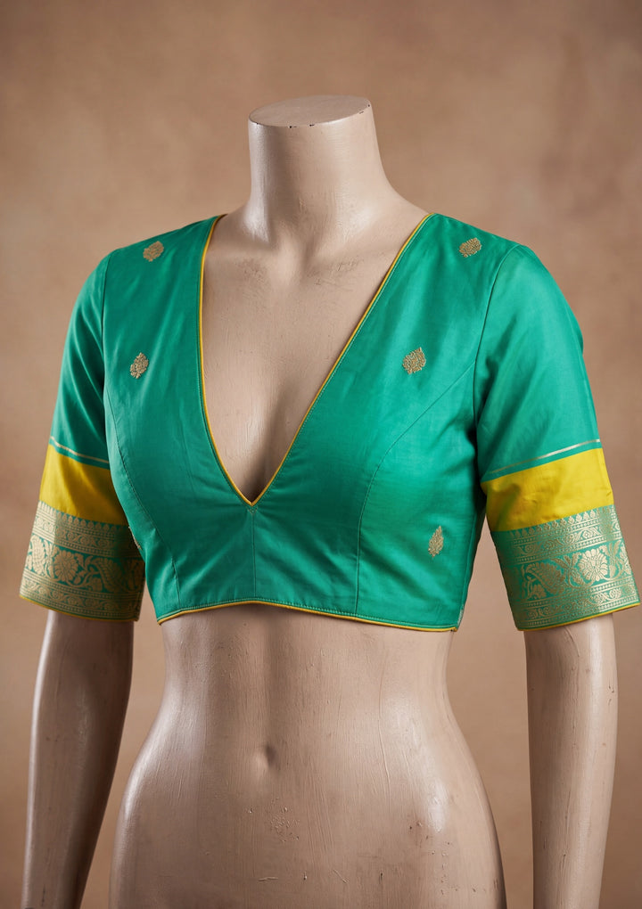 Parrot Green Art Silk Patola Jaal Saree With Matching Blouse Piece