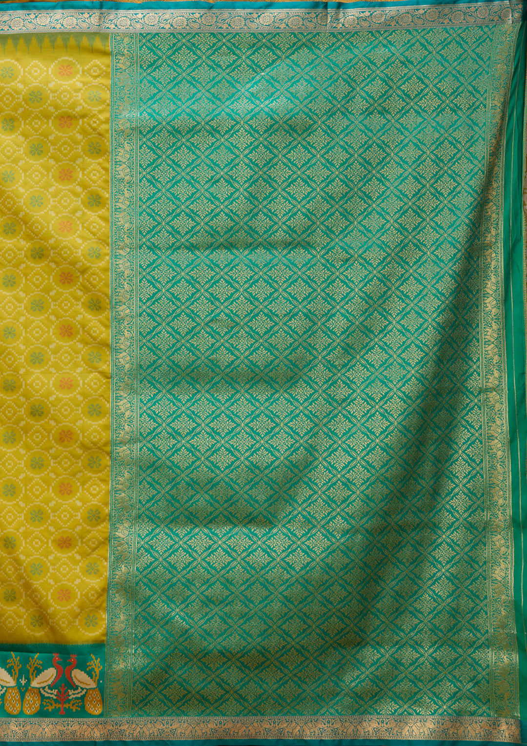 Parrot Green Art Silk Patola Jaal Saree With Matching Blouse Piece