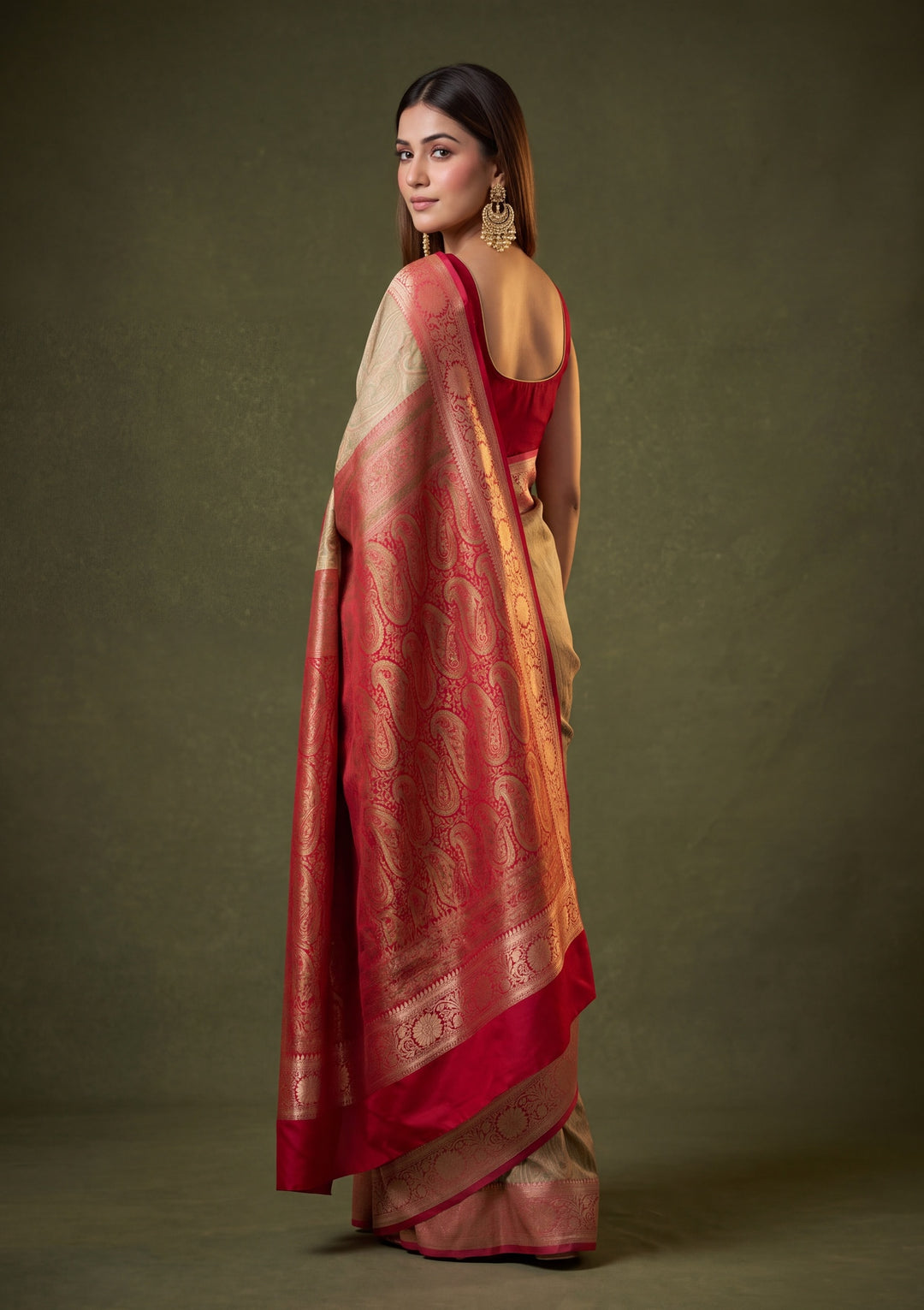 Off White Art Silk Jaal Saree With Matching Blouse Piece