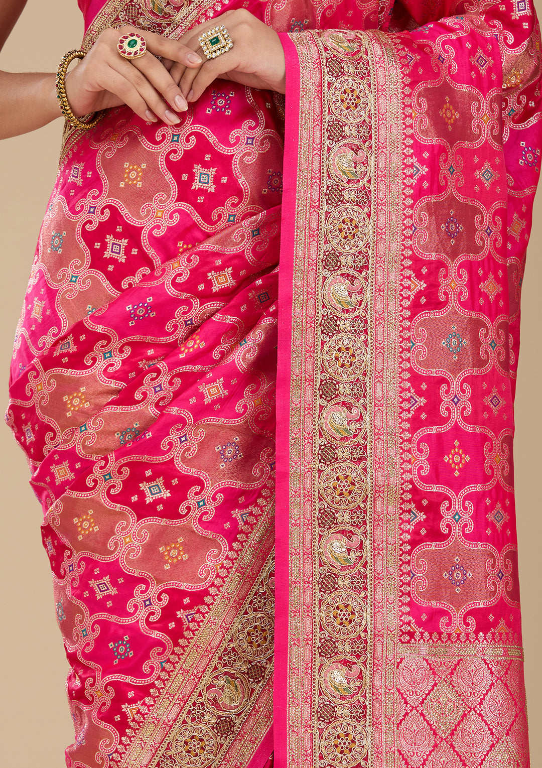Magenta Pink Banarasi Silk Saree With Matching Blouse Piece